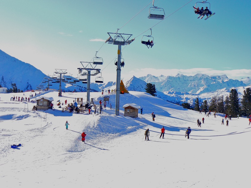 4-Vallées ski area > 400km ski slopes